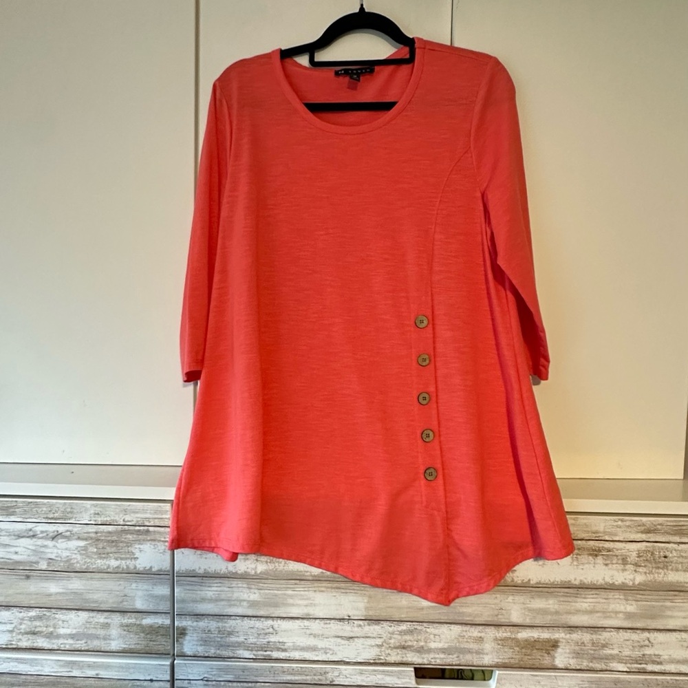 🧡 N Touch Coral Asymmetrical Button Tunic Top Size M
